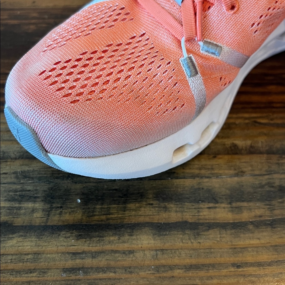 On Cloudsurfer Men’s Running Shoes - Picture 4 of 11